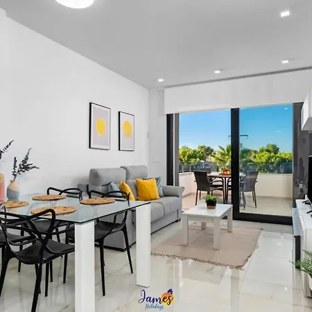 Luxury Sunrise With Com Pool D1 Апартаменты
